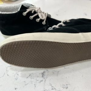 Vans Surf Chukka Mid M10